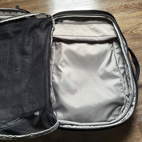 ~Pakt Black Backpack~ - Picture 16 of 16